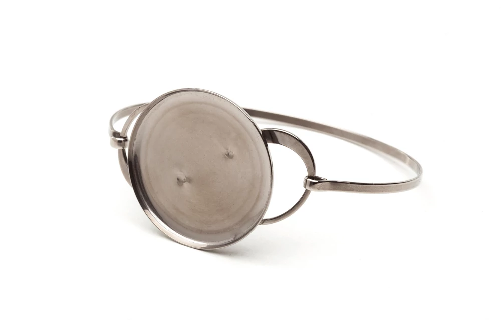 Nemesacél karkötő alap 30 mm peremes foglalattal